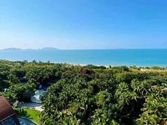 -三亚湾海居铂尔曼度假酒店