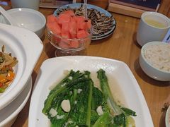 -严记小天府酸菜鱼(西四路店)