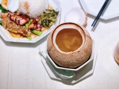 椰皇竹荪炖鸡-金戈戈香港豉油鸡(皇庭广场店)