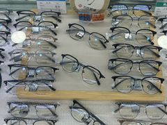 -阿波罗眼镜·蔡司授权店(孙厝店)