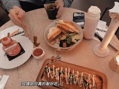 -玲婧胡同·生日蛋糕·餐厅(嘉里城店)