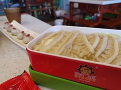 -钢管厂五区小郡肝串串香(蜀都万达店)