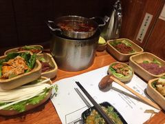 -独食火锅·半米屋台(直营总店)