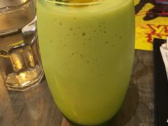 牛油果芒果奶昔-卡朋西餐(较场西路店)