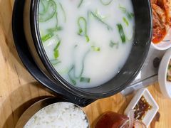 -24 新村雪浓汤(长白山烤肉店)
