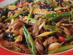 -川流不息·地道川菜·小龙虾(松东路店)