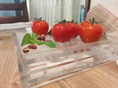 番茄脆菇沙拉-小大董·烤鸭(王府井apm店)