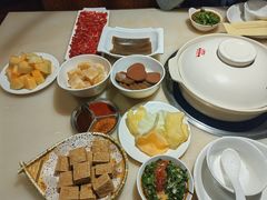 -小骨煲金华砂锅(转塘金街美地店)
