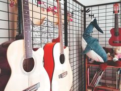-八度音乐吉他教室(汉广店)