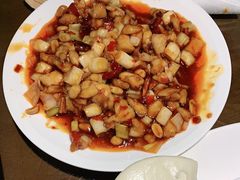 -东口码头·烧鸽子·鱼头泡饼·地方菜(金鹰悦城店)
