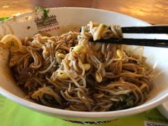 -海口骑楼小吃街