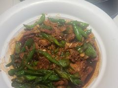 -阿瓦山寨·湘菜现炒·剁椒鱼头王(咸阳总店)