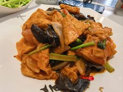 -何适山庄 ·可团建(水长城P2停车场店)