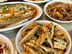 -丹水桥地锅鱼·翘嘴鲌·地方特色全鱼宴(丹江口大坝店)