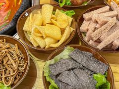 -黔二妞地摊火锅(龙华清湖店)
