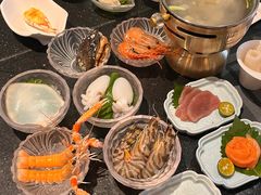 -半岛翡丽海鲜自助餐厅(观风亭店)