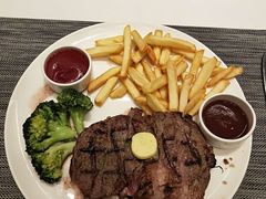 -WOLFGANG PUCK KITCHEN & BAR(迪士尼小镇店)