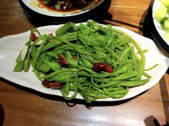 -隔壁老王·家常云南菜(皇冠店)
