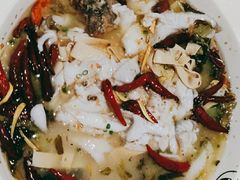 -江渔儿酸菜鱼·拔草餐厅(虎门君乐汇店)