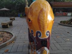 -来伊份(曹安公路三店)