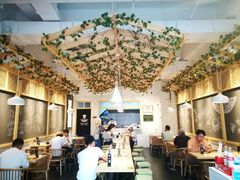 大堂-鸡鸣汤包(复地活力广场店)
