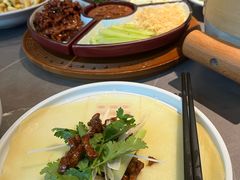 -老郑家东北春饼(龙悦居店)