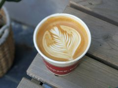 热拿铁-JPG coffee(广州体育西店)