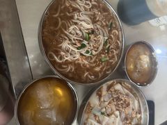 -正宗杨记普洱酸醋米线(总店)