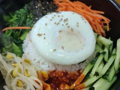 -拌来拌去石鍋拌飯(文鼎店)