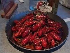 -巴厘龙虾·榜首油焖大虾(音乐学院·沿江酒馆店)