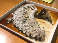 清蒸武昌鱼-莲餐厅·湖北菜·藕汤是头牌(愚园路店)