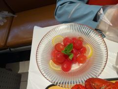 -肥肥虾庄·金牌油焖大虾(汉街SKP店)