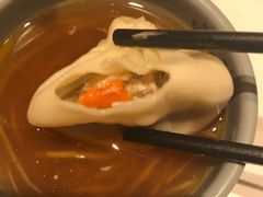 -馋三尺蟹粉小笼(人民广场店)
