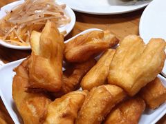-敖特尔布里亚特美食坊(世纪花苑店)