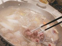 -左庭右院鲜牛肉火锅(金山万达店)
