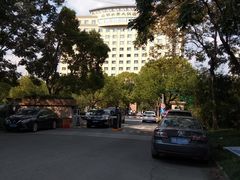 -山明水秀大饭店