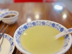 -老天桥酱肉烧饼夹肘子(天桥店)