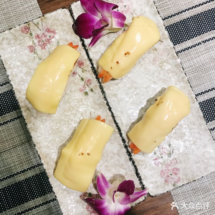 玖柒日本料理芝士虾手握图片