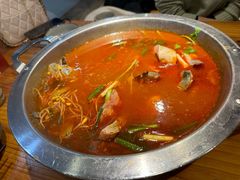 -野山舂·贵州现舂酸汤牛肉(鸿通城店)