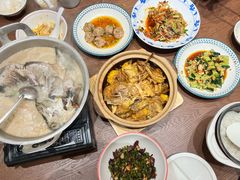 -屋里饭菜·湘菜馆(火车站店)