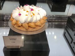 -上海半岛酒店·半岛精品店