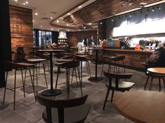 大堂-星巴克臻选(深圳金光华店)