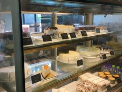 -莓园冰淇淋店