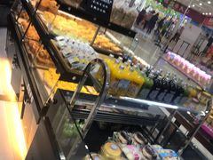 面包甜点陈列柜-丽莎蓓甜CAKE生日蛋糕·动物奶油(石家庄店)