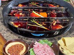 -正南齊北重庆老火锅(光华村直营店)
