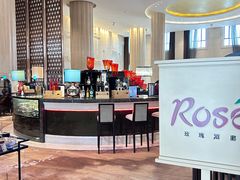 -天津京基皇冠假日酒店