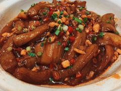 咸鱼鸡粒茄子煲-顺风汤馆·广府粤菜(江宸天街店)