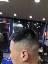 点击看大图 -大人物·男士理发馆