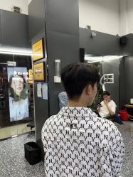 -藤野造型专业烫染接发