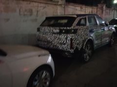 -沃尔玛上海田林店-地面停车场